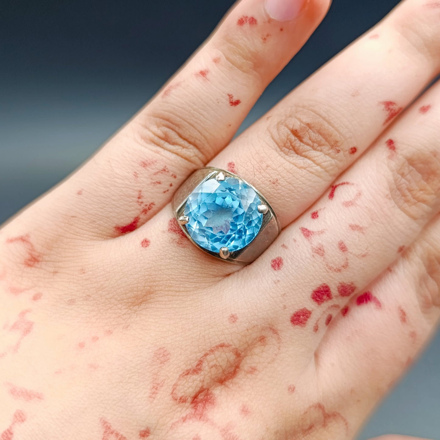 All Gems Rings, In Metal or Silver.