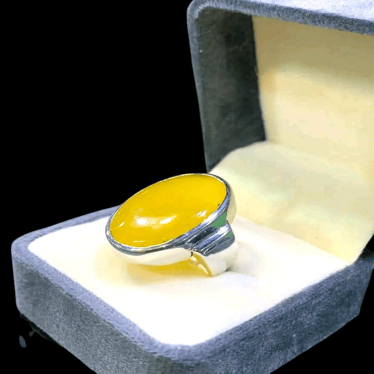 All Gems Rings, In Metal or Silver.