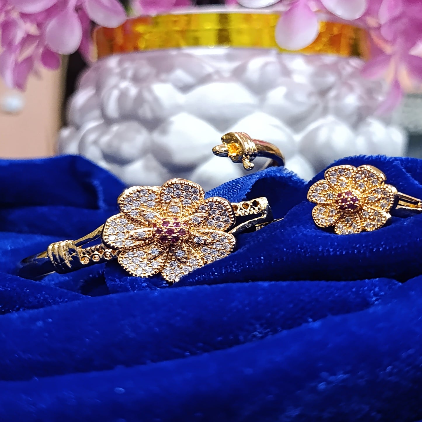 Adjustable Gold Plated Flower Zircon Kara