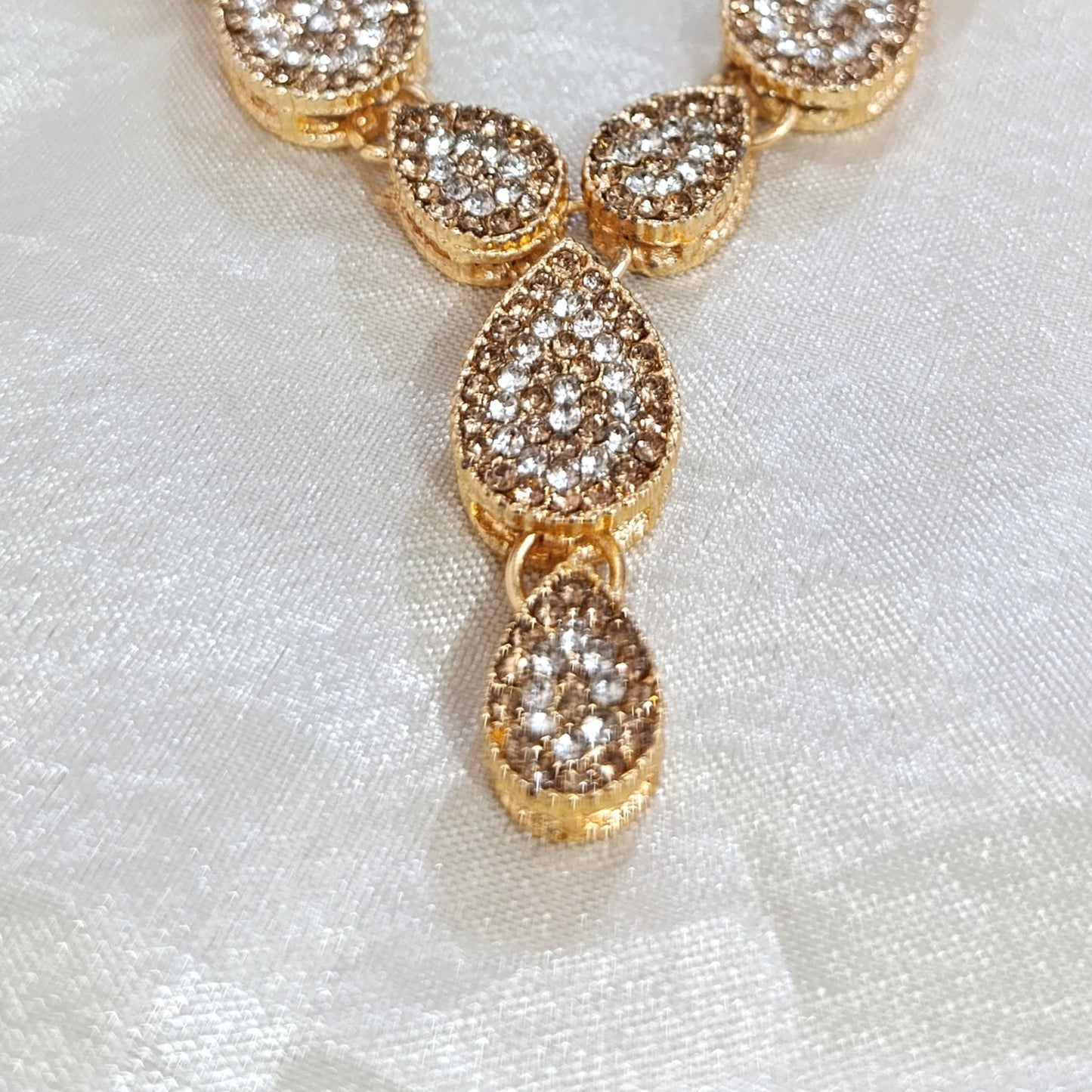 AD Style Golden Zircon Party Set with Bindia