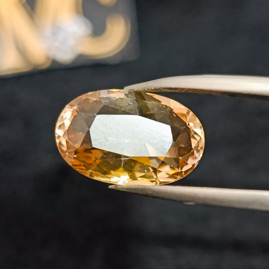 Sakardu Golden Topaz (Golden Pukhraj)