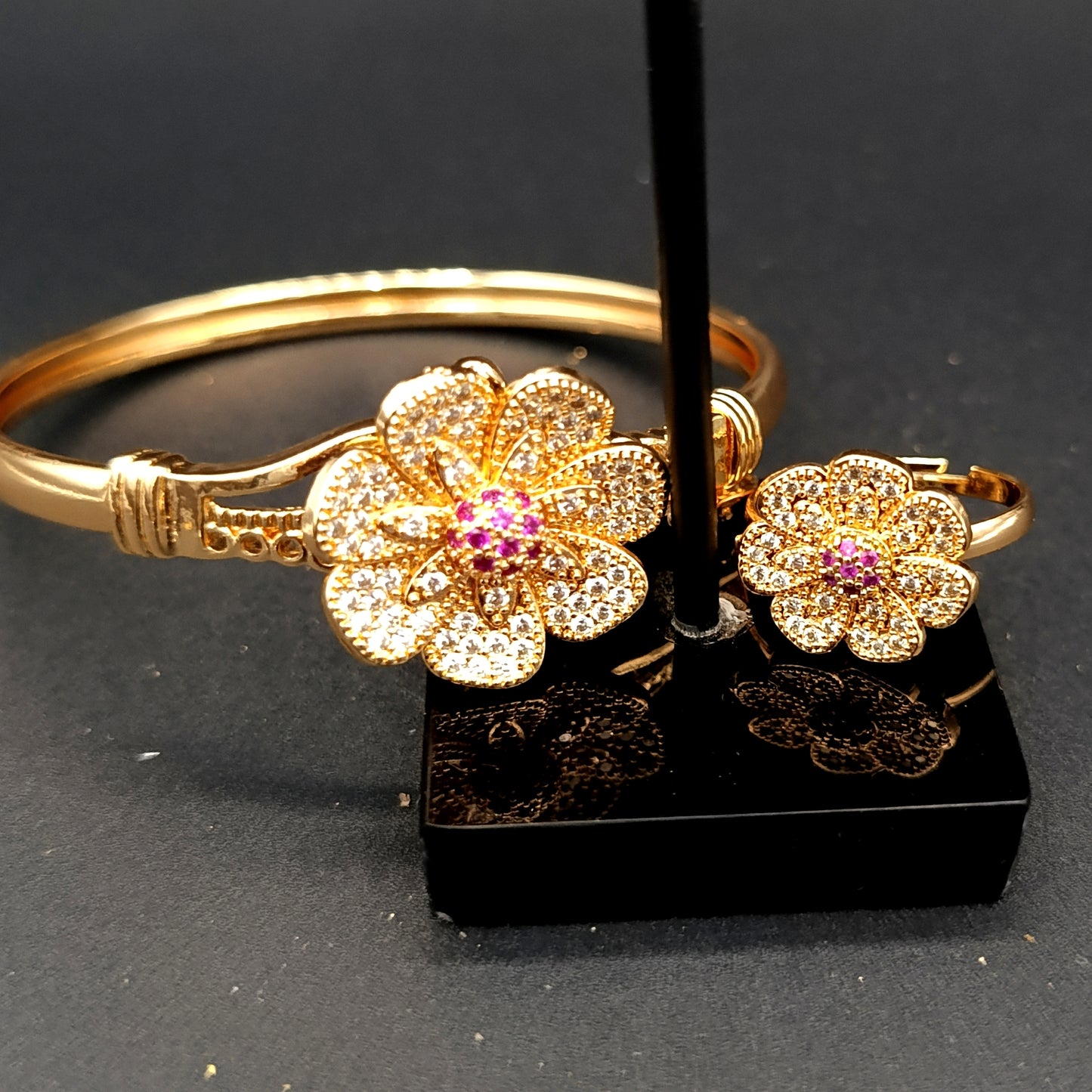 Adjustable Gold Plated Flower Zircon Kara